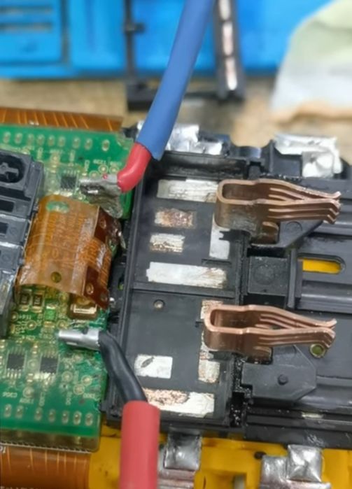 Акумулятор/Батарея DeWalt  Flexvolt 12 Ah. новий