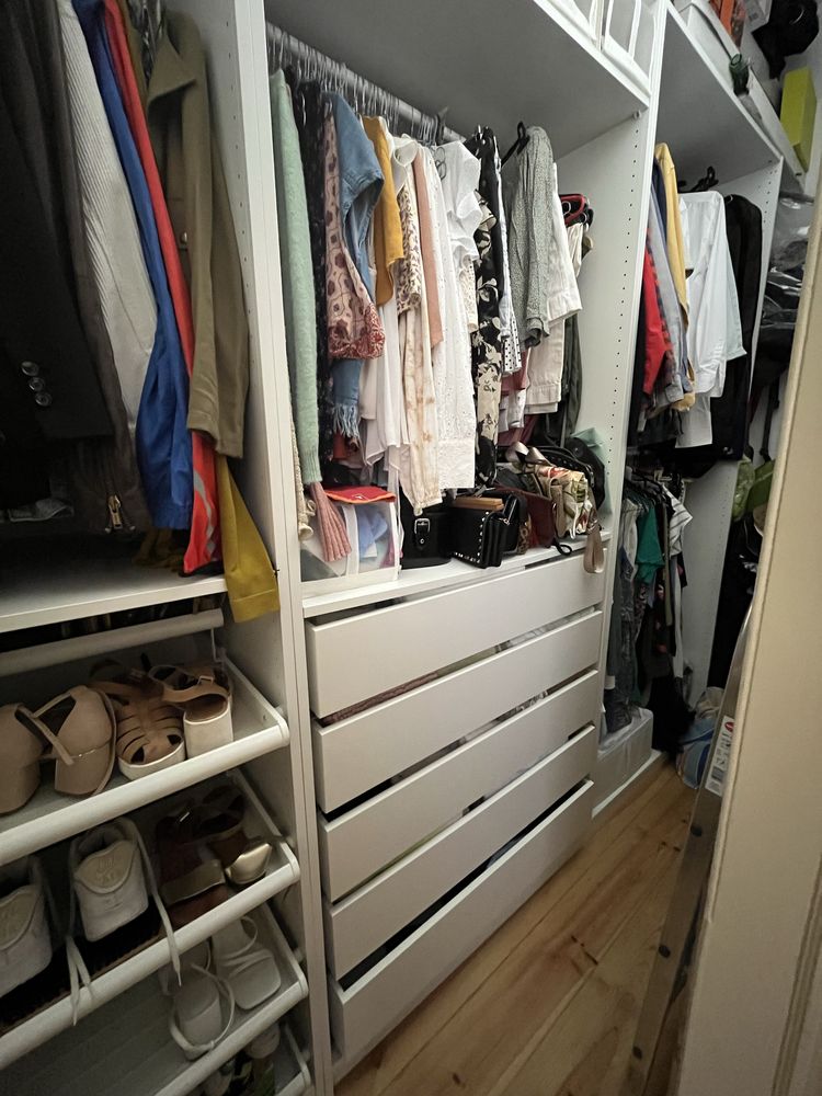 Roupeiro módulos IKEA
