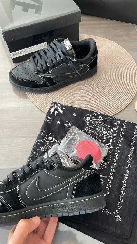 czarny\Powietrze*DamskieNikeAIrJordan1Travis UnisexTrampki 39