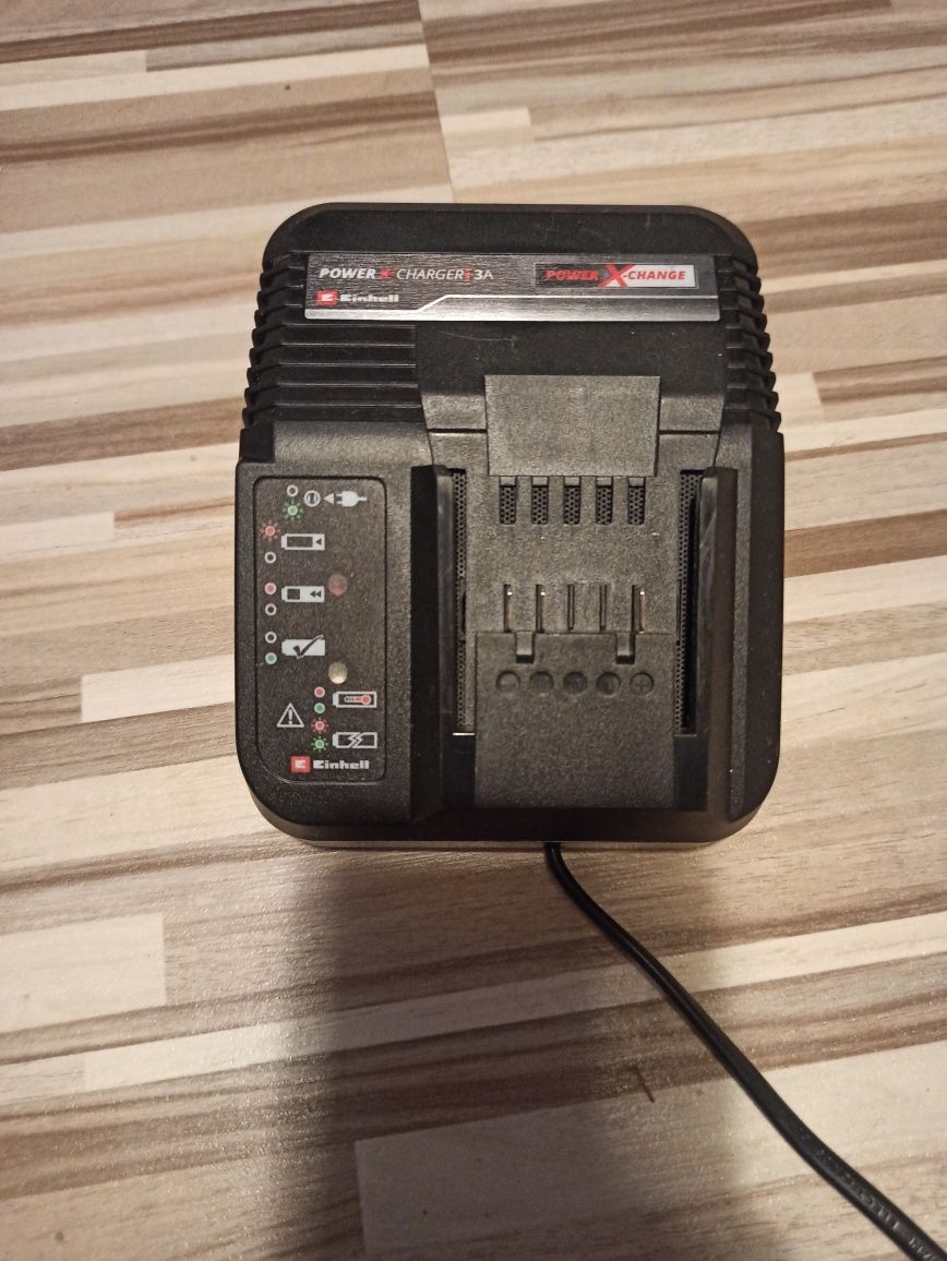 Ładowarka einhell 3A