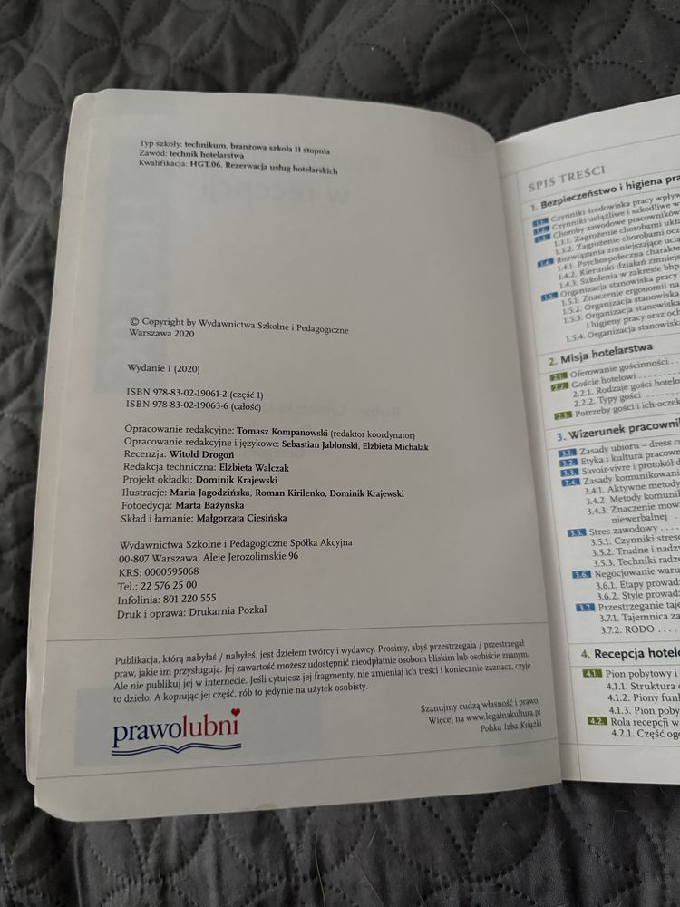 Realizacja uslug w recepcji