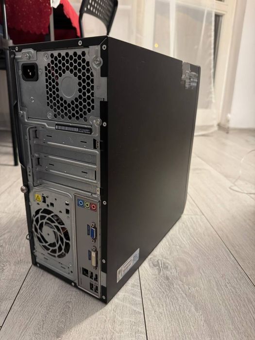 Komputer stacjonarny Intel i3-2120 / 4 GB RAM