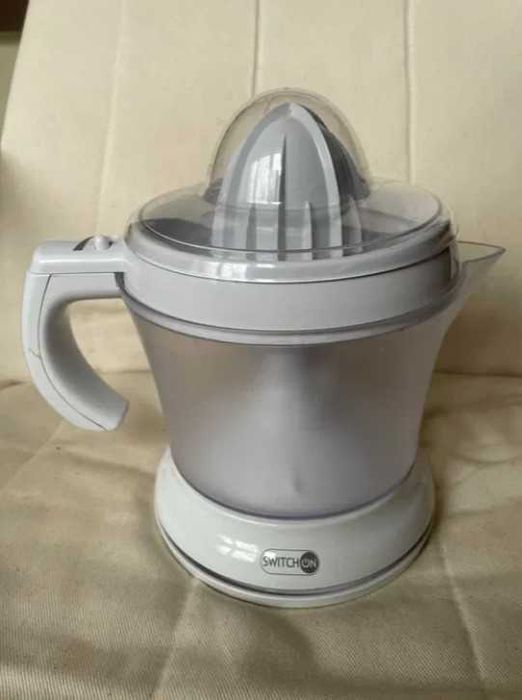 Соковитискач електричний Switch ON соковыжималка электрическая