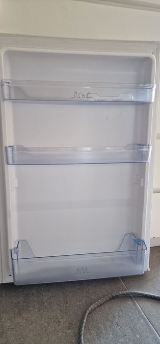 Frigorífico Mini Bar Kunft 109L