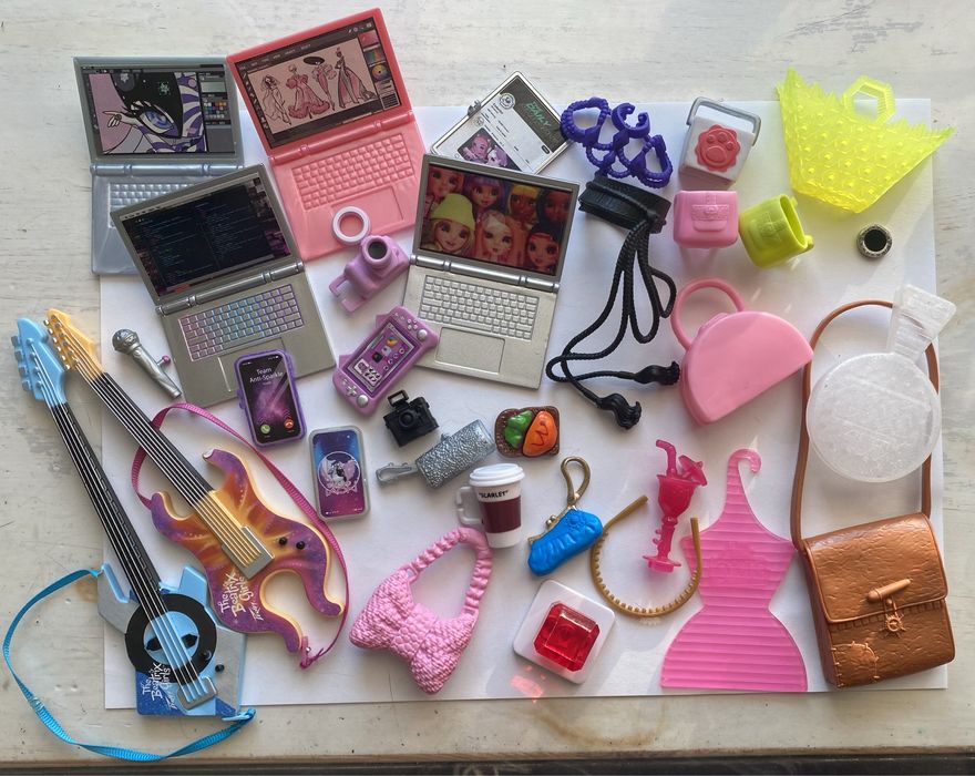 Аксесуари до ляльок Barbie; Bratz; rainbow high, lol