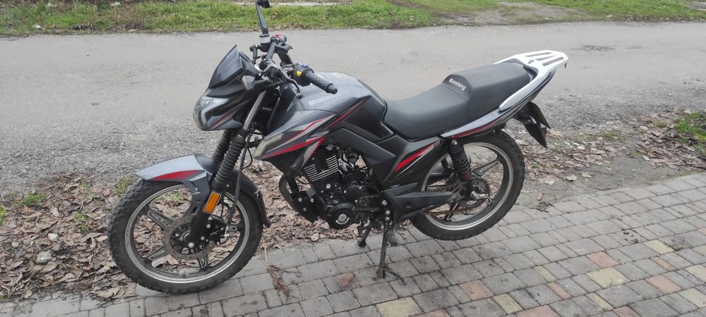 Продам свежий новый мотоцикл мустанг 200