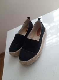 Espadryle Coura.