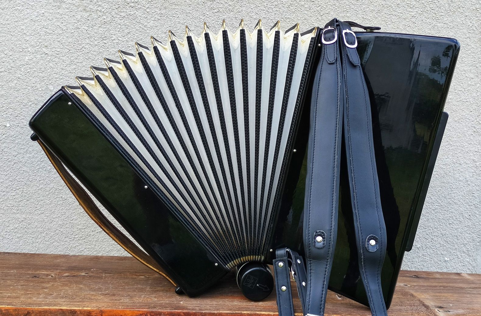 Akordeon Hohner Verdi II M 96 basów - super stan