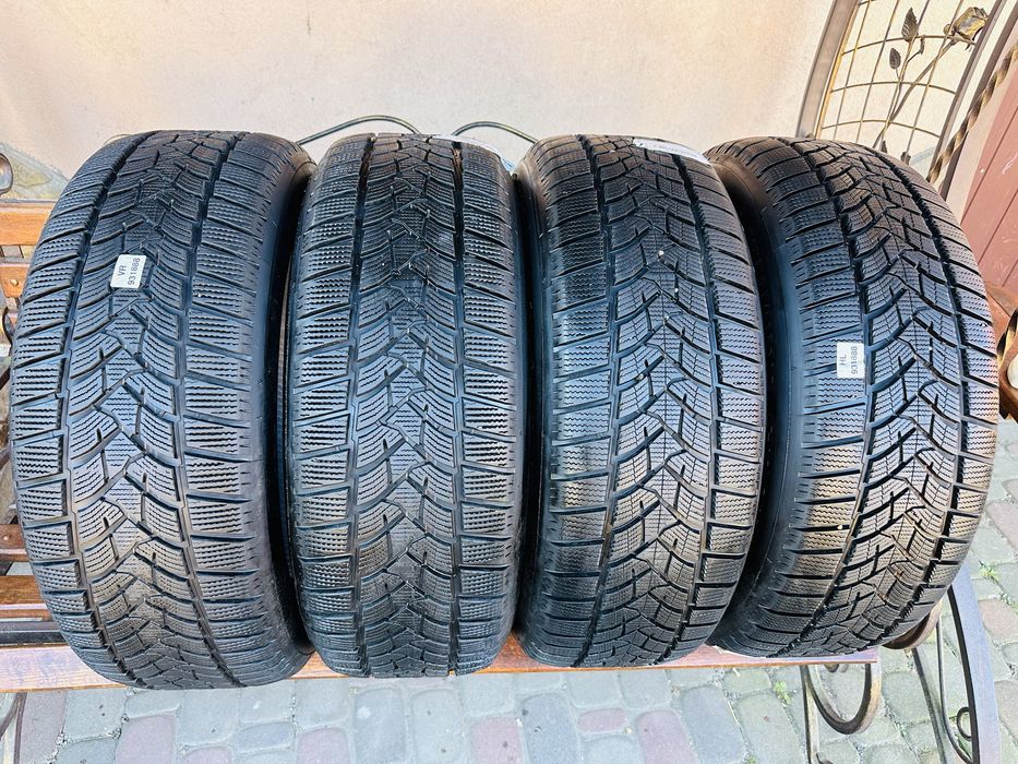Шини зимові 235/60 R18 (107H) Dunlop Winter Sport5
