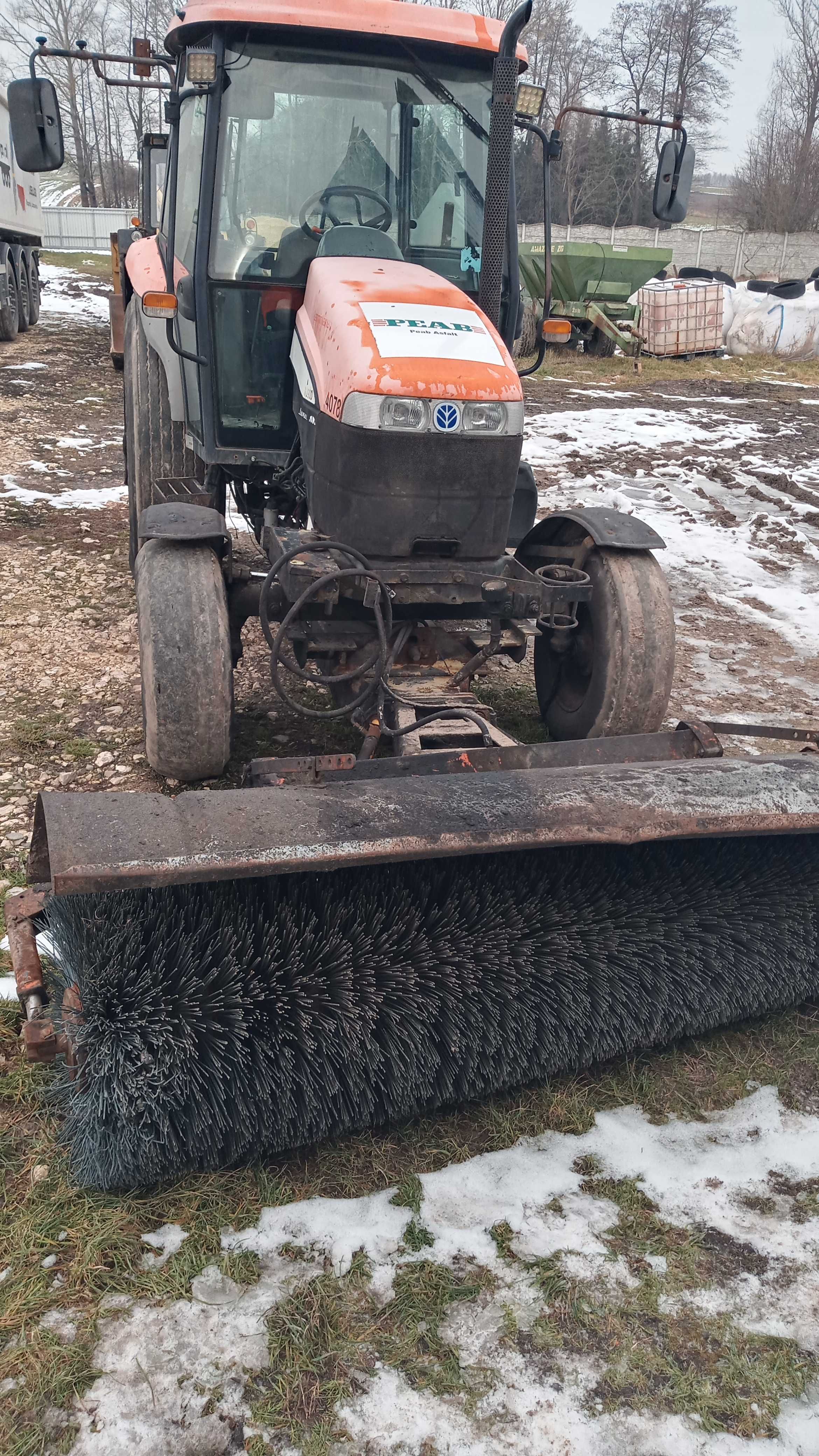 New holland td 90d  2005