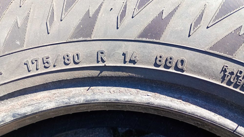 4x 175/80R14 175R14 Pirelli Winter 160 Studdable Plus Zima Używane FV