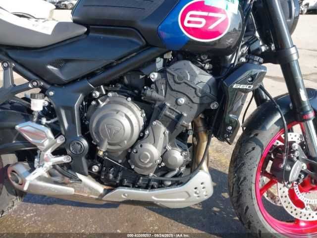 2026 TRIUMPH TRIDENT 660 triple t