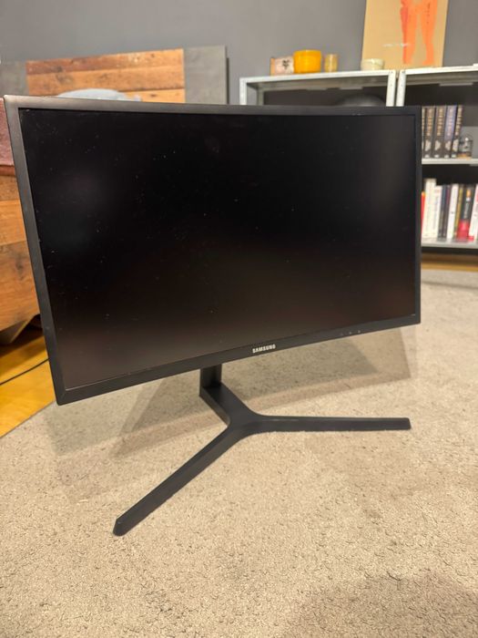 Monitor Samsung C24FG73FQU - 144Hz, 100% sprawny