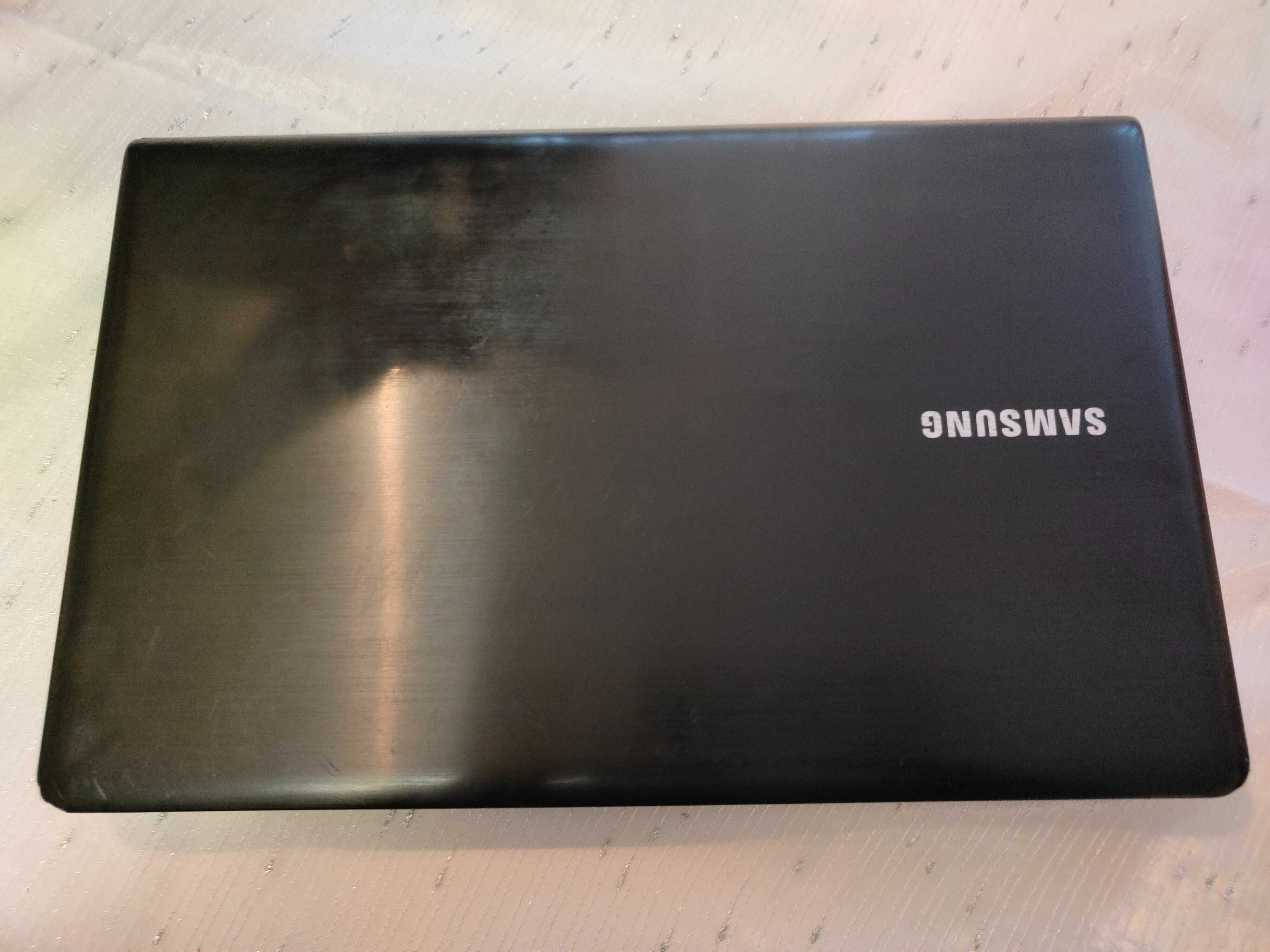 Laptop Samsung NP355e5c