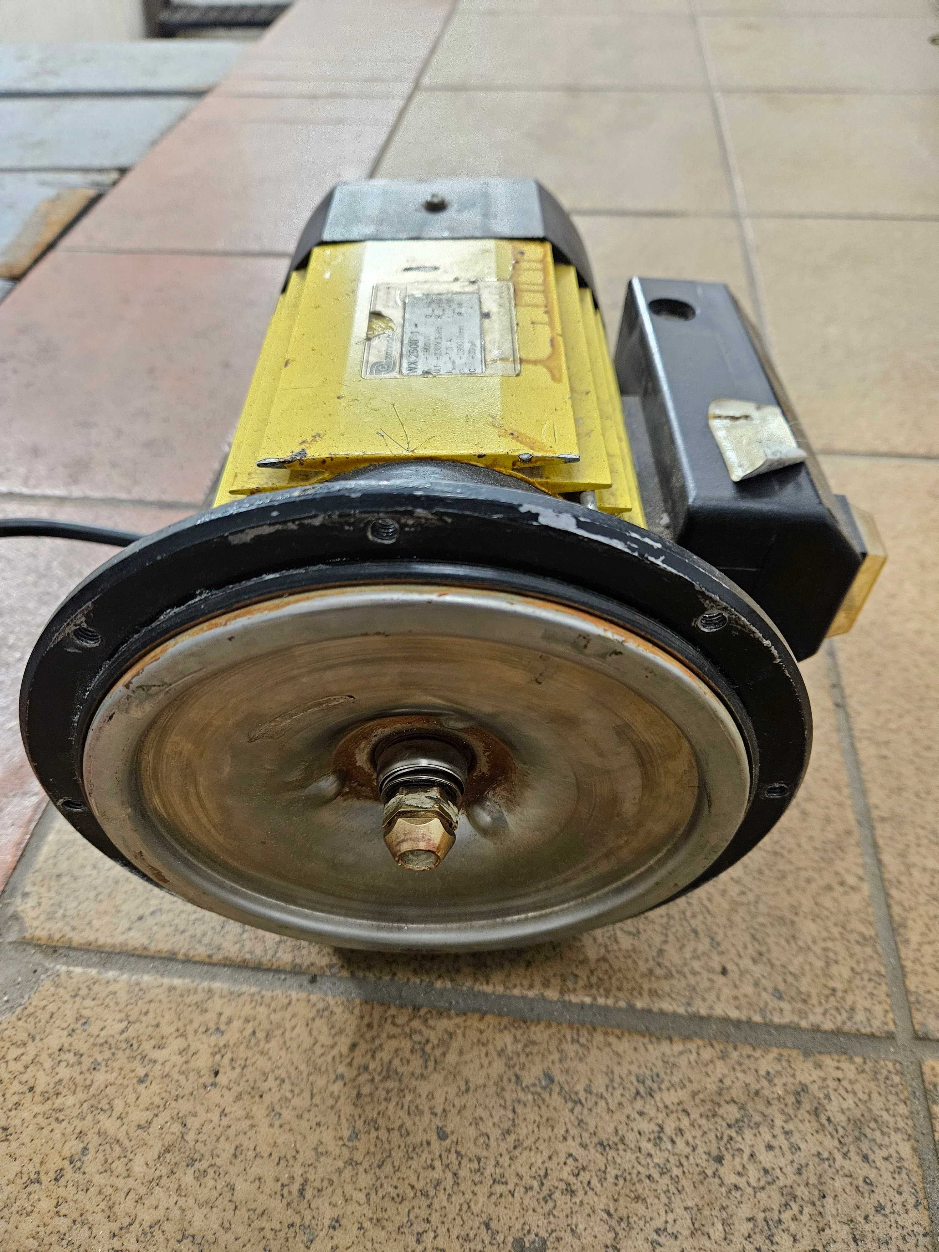 Silnik 1600W od hydroforu - sprawny