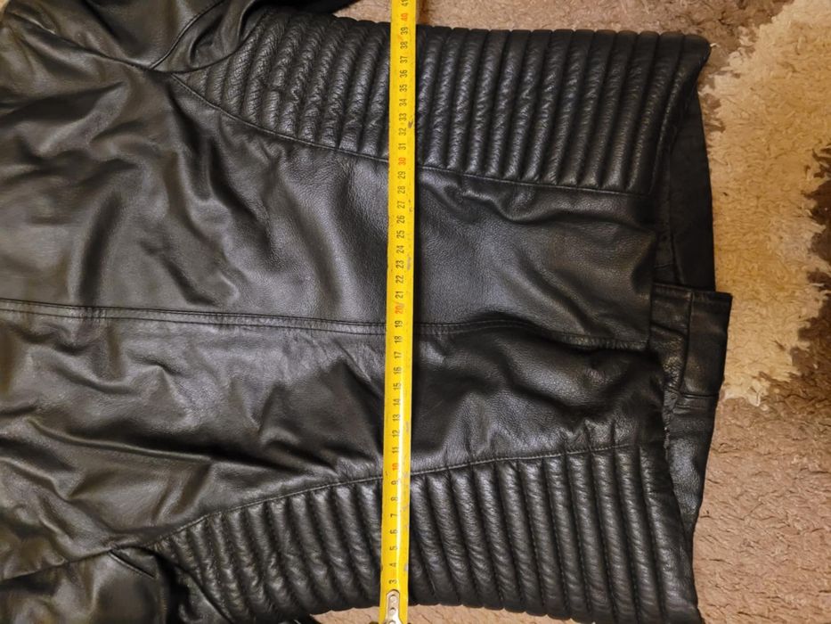 Куртка шкіряна розмір М