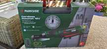 Akumulatorowa grzechotka PARKSIDE PAR 12 B1 , 12 V , 54 Nm
Kompaktowa