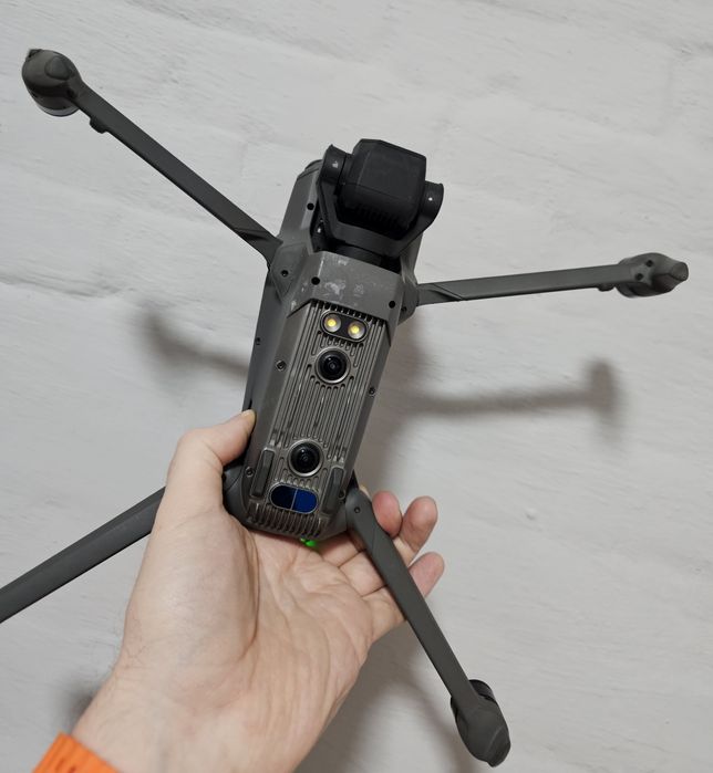 DJI Mavic 3 Standart (полностью рабочий, без нареканий)