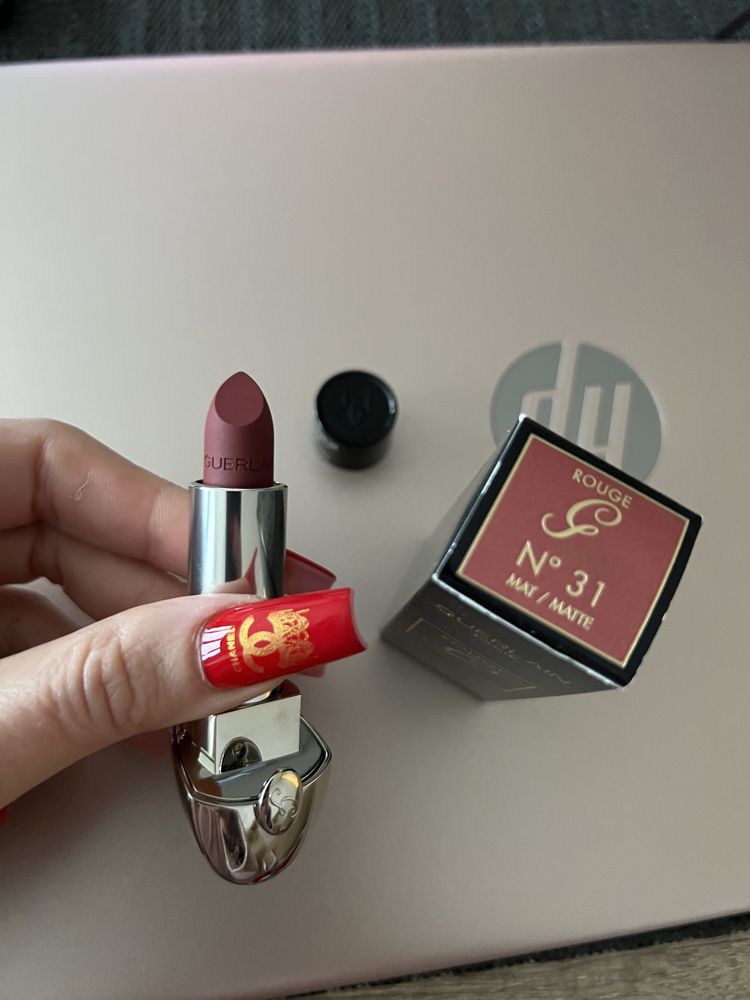 Pomadka guerlain rouge