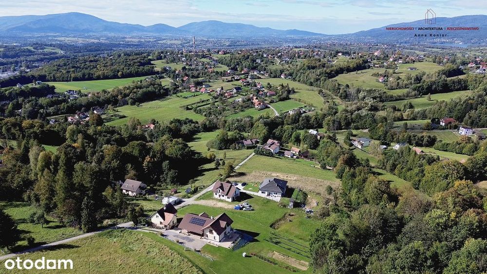 Kilkuletni dom pod lasem (Pod Łyską)