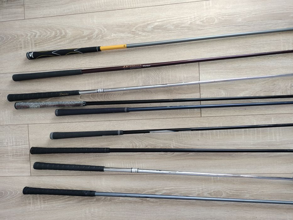 Клюшки для гольфу в хорошому стані