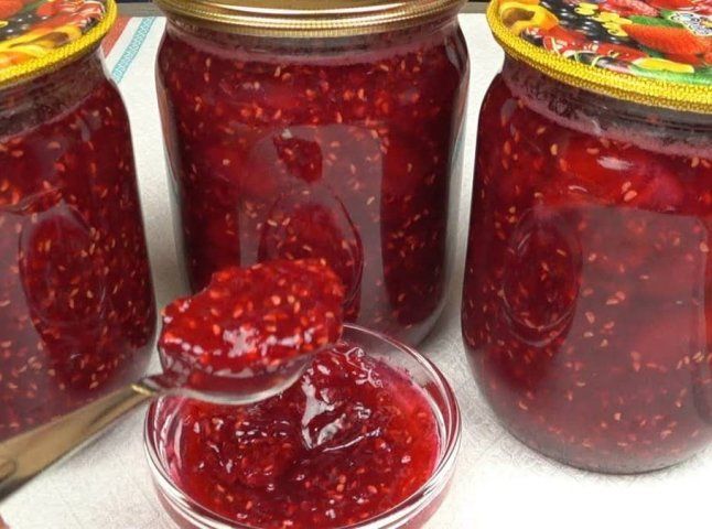 Варення з соснових шишок  варення з малини