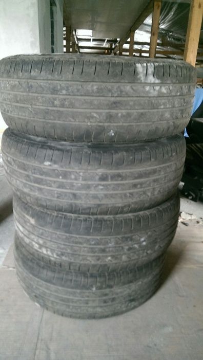 Автошини Bridgestone dueler HP Sport 235 65 R17 108V літні 235/65/17