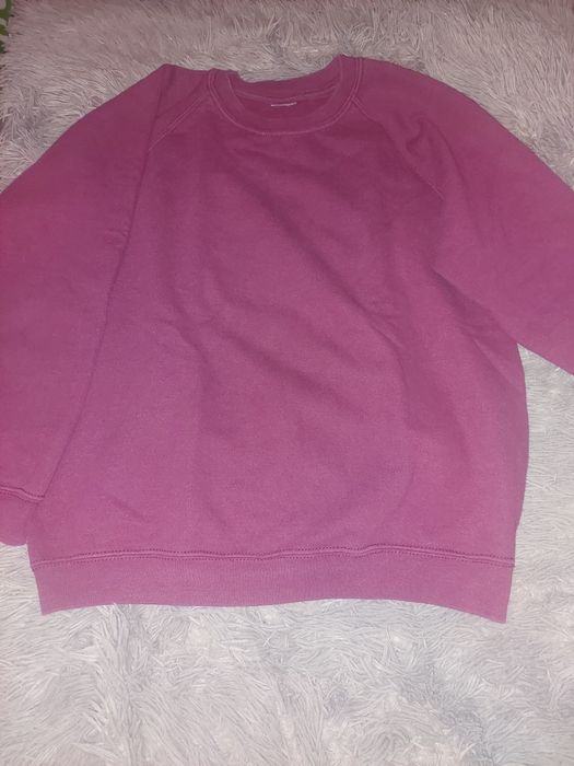 Sprzedam bluzęSprzedam bluzę dziewczęcą 152/158