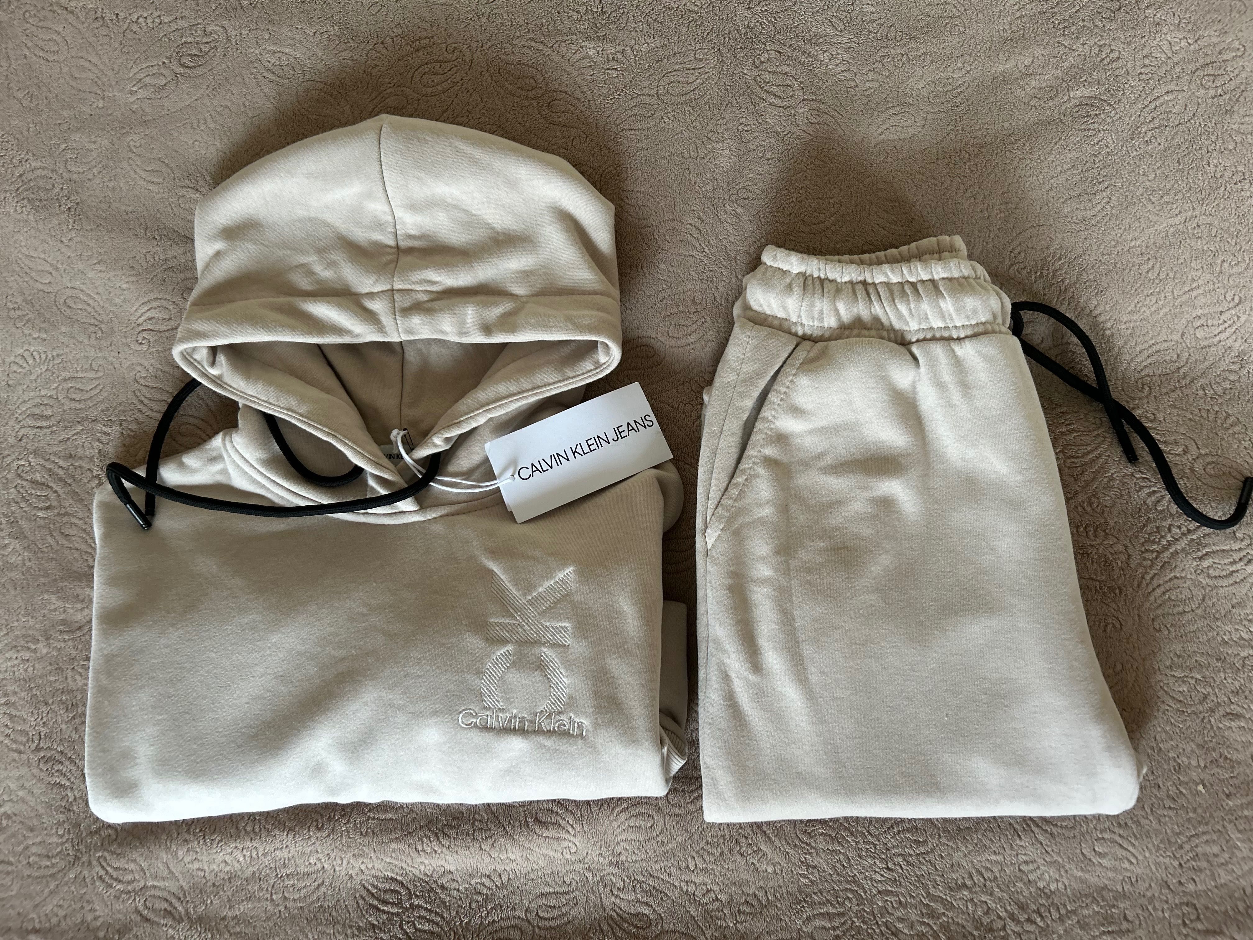 Костюм!Calvin Klein! Оригінал!