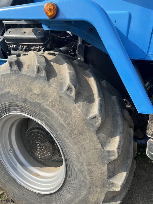 Продам ХТЗ 12221 ямз 236