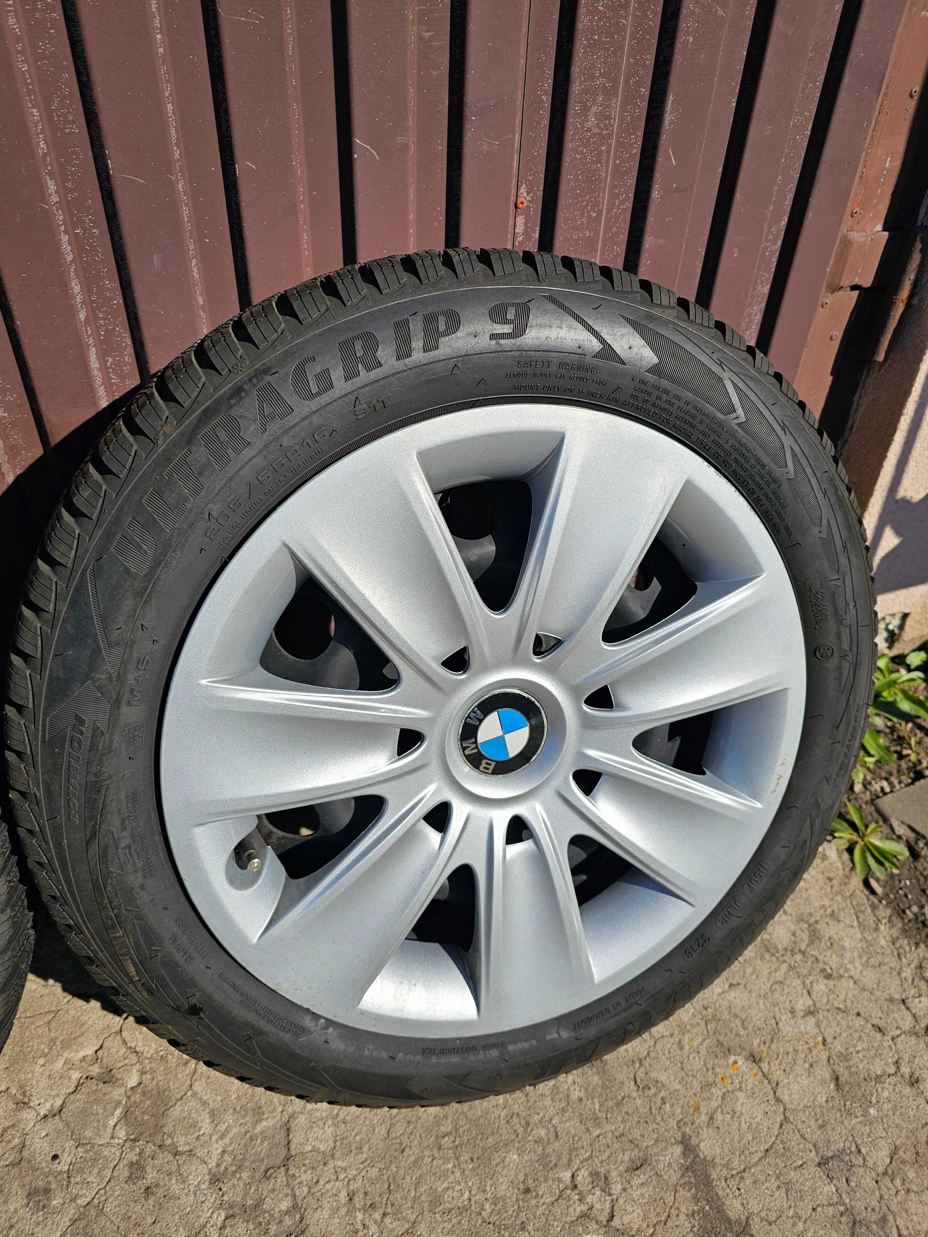 Felgi Stalowe z Oponami Zimowymi BMW 16 cali 5x120 Kołpaki