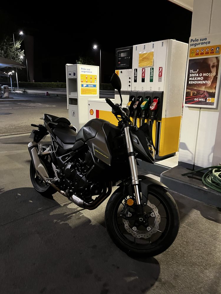 Honda Hornet 750 - Como Nova, Apenas 350km (35kw).