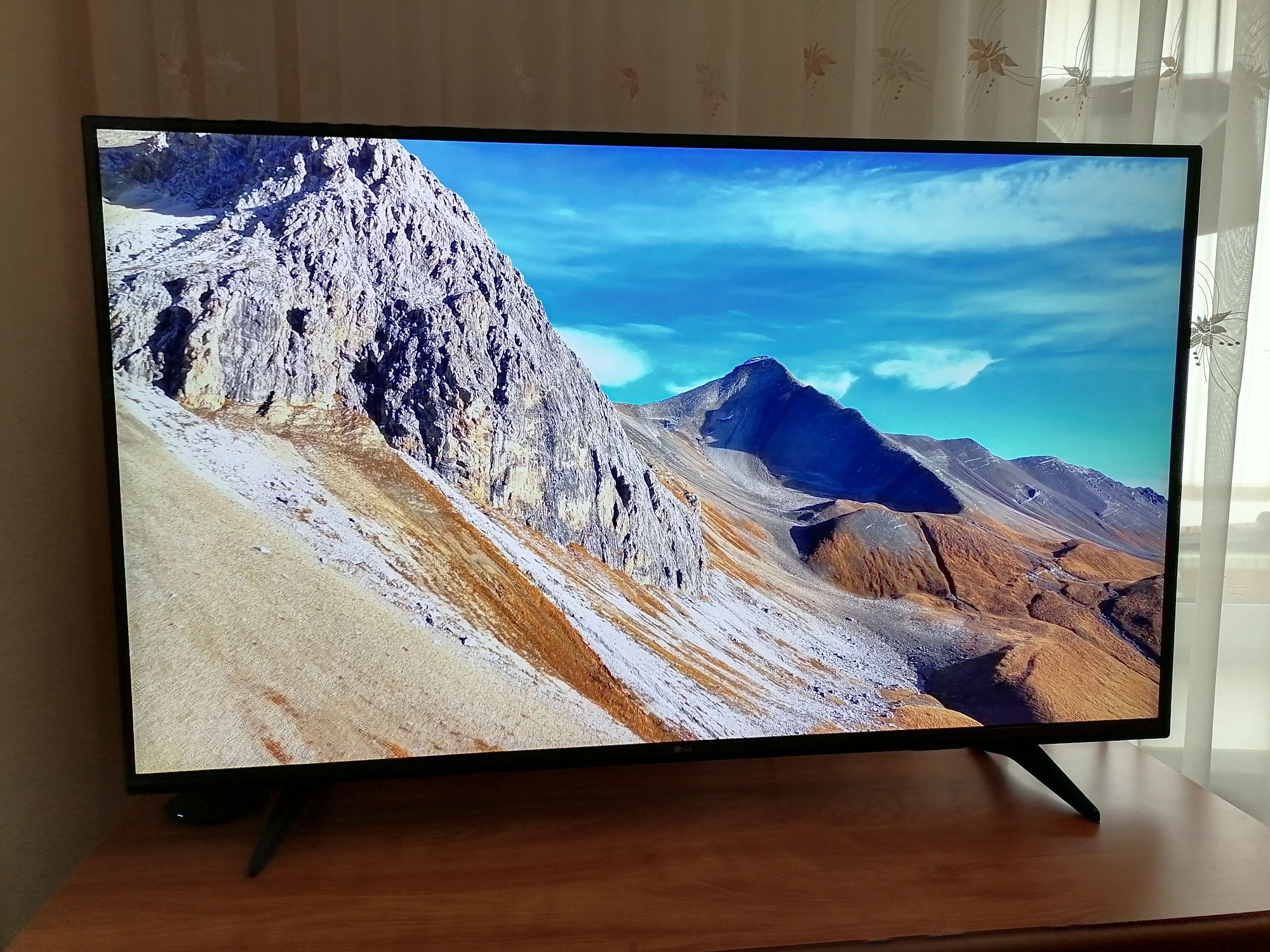 Телевізор LG 4K 55" + Xiaomi Box S 2nd Gen