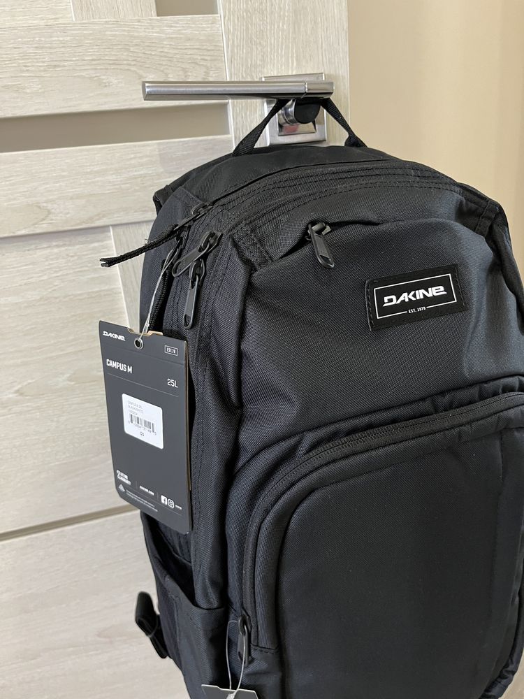 Рюкзак DAKINE Campus M 25L black новий