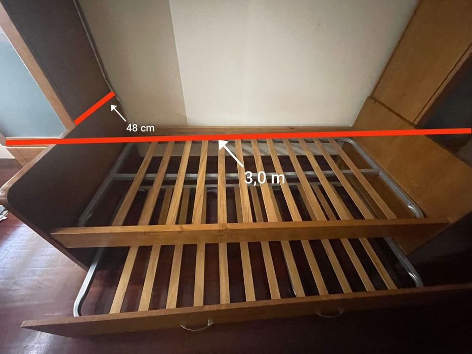 Estúdio+secretária+parteleiras