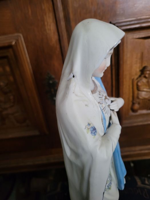 Biskwit Maryja Matka Boska Bolesna porcelanowa