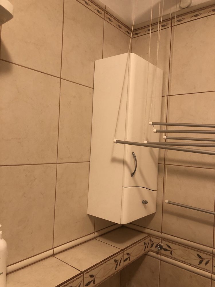 Komplet mebli lazienkowych bialy polysk