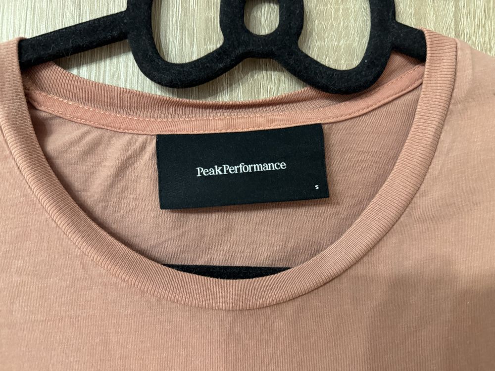 Koszulka Peak Performance S tshirt logowany męski