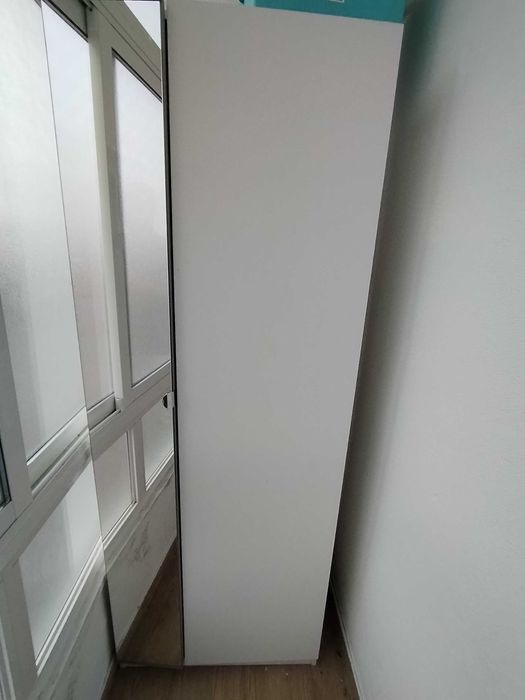 Sapateira ikea usada.