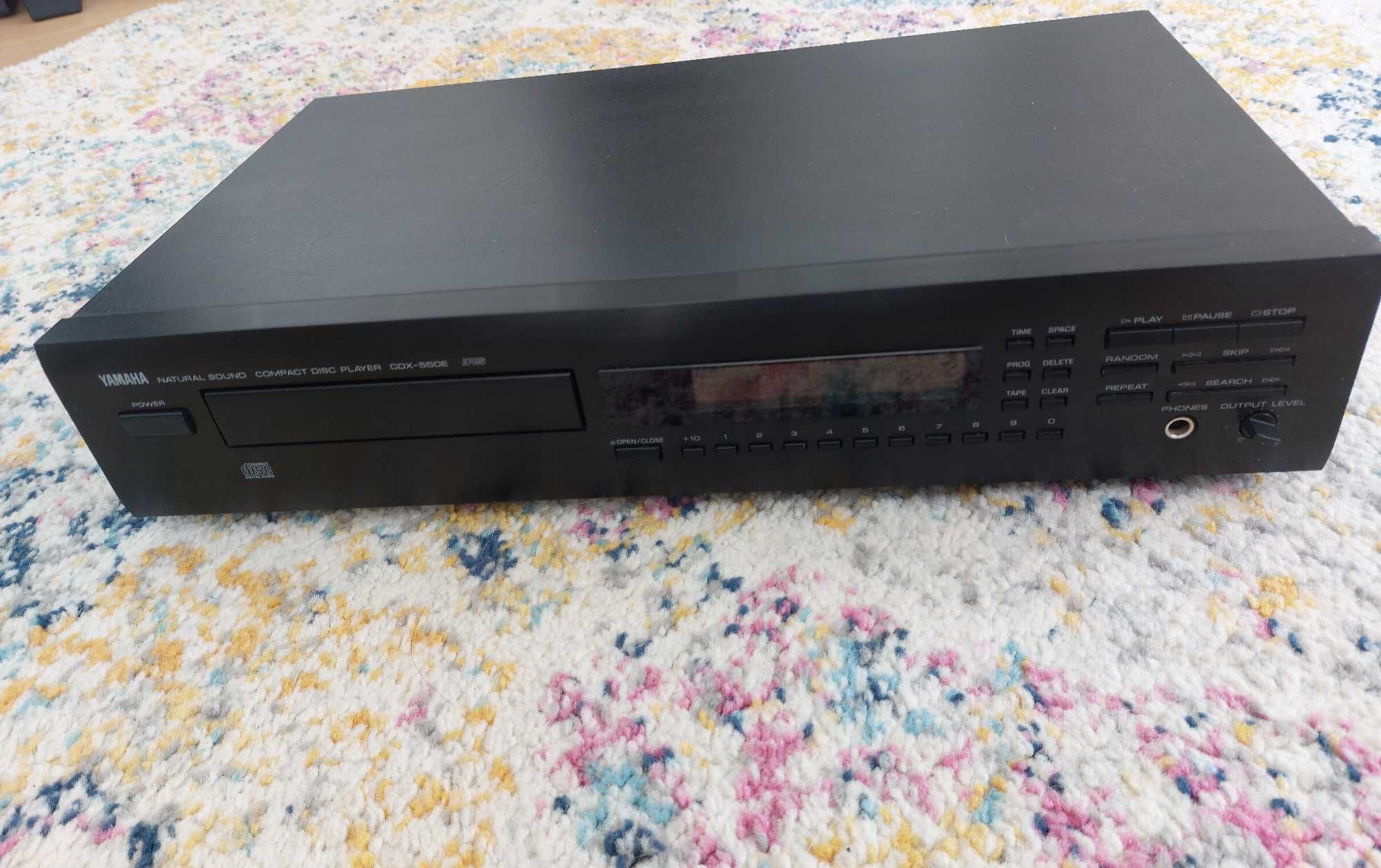 YAMAHA CDX-550E odtwarzacz cd