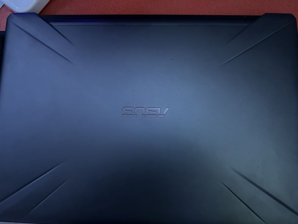 Laptop Asus TUF GAMING FX705DU