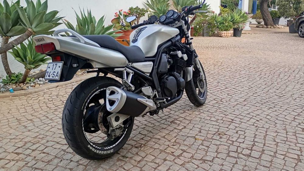 Yahama fazer 600