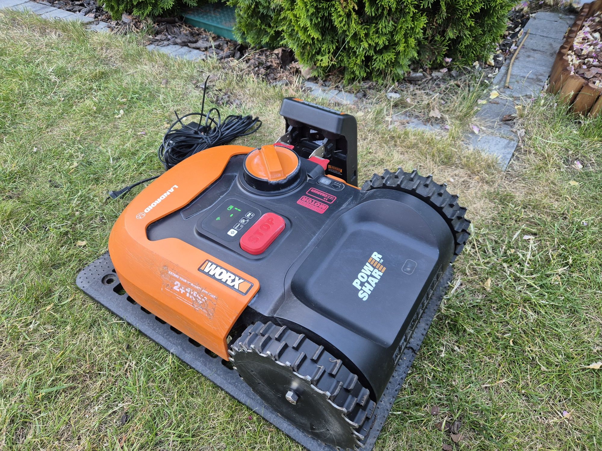Robot koszący Worx Landroid WR141E M500