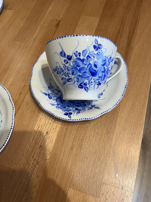 Dwie filiżanki Ćmielów recznie malowane