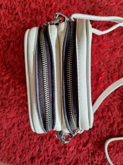 Mala de tiracolo como nova Parfois