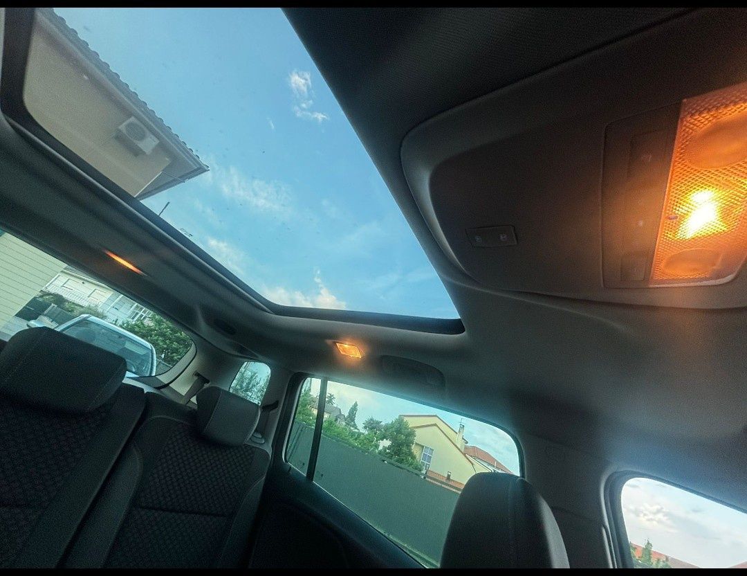 Opel Zafira praticamente nova