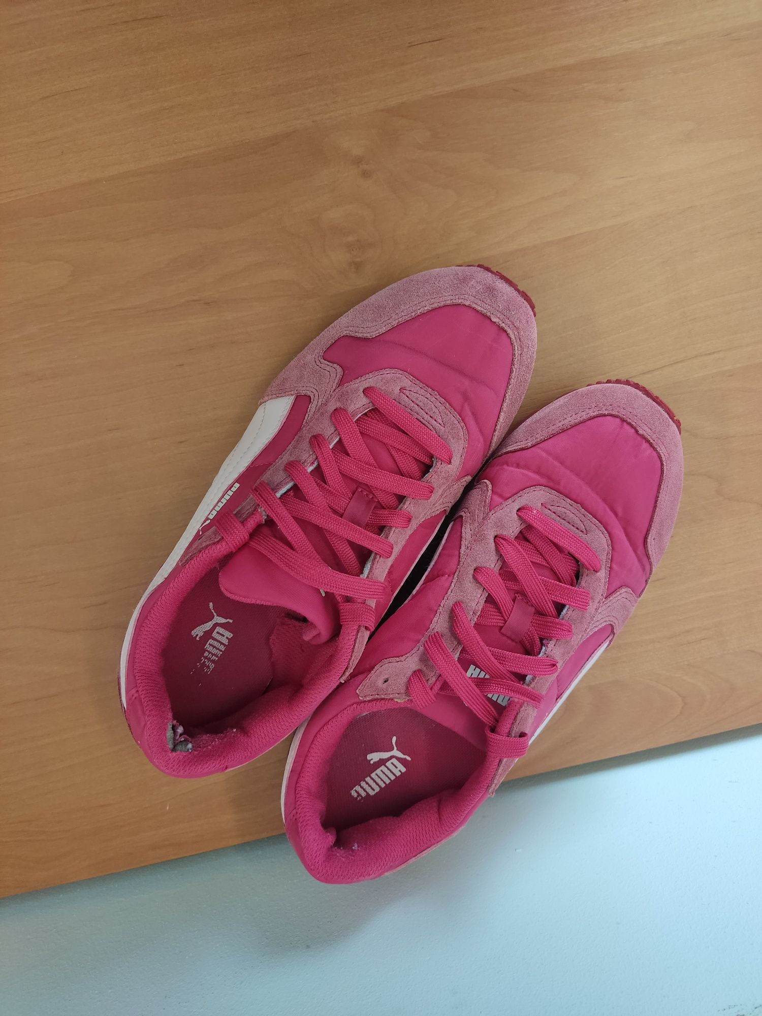 Buty Puma damskie rozmiar 38,5 st runner różowe sportowe