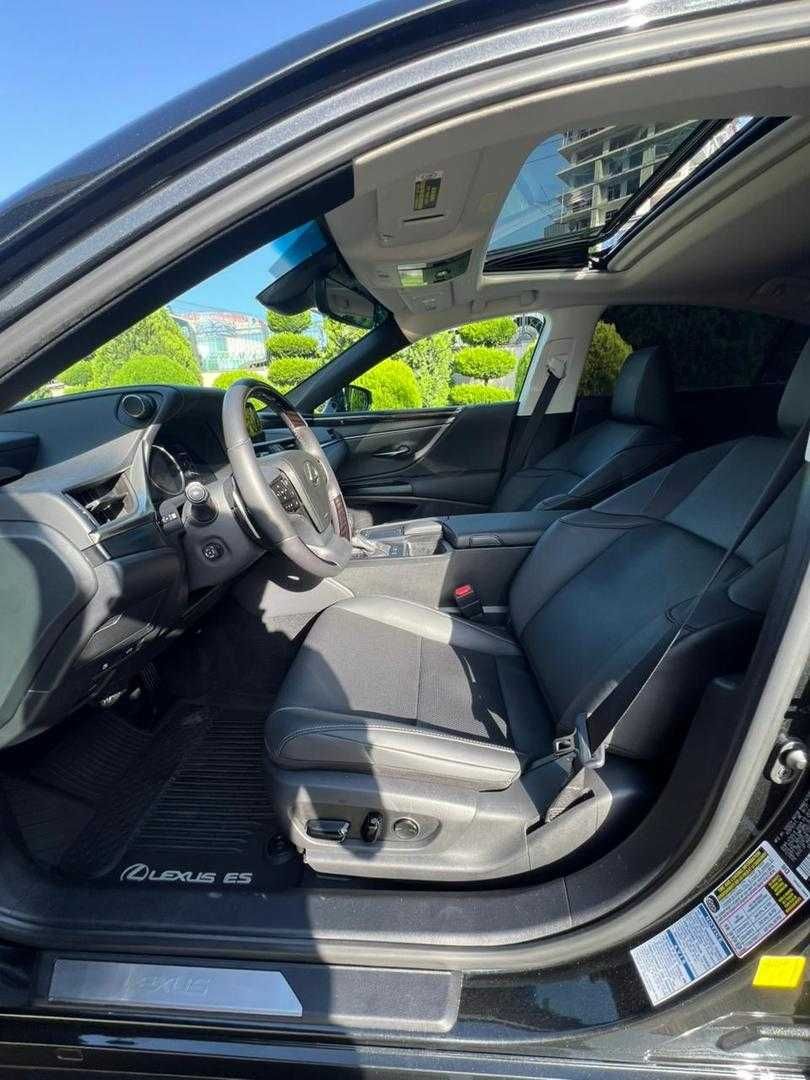Lexus ES 250 2021 2.5 Лексус ес з США