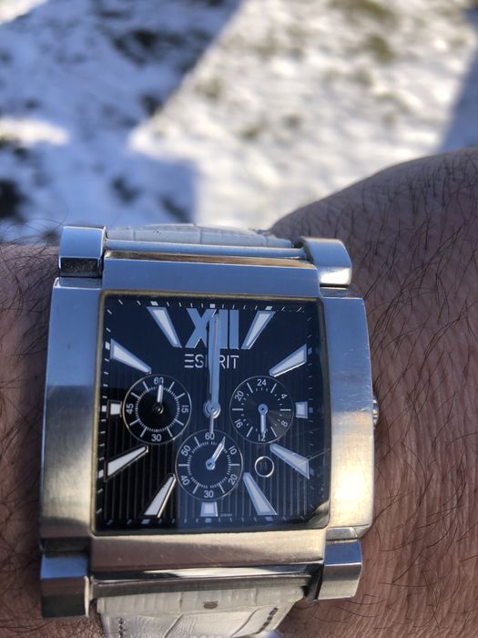 Продається хронограф(кварц),в шикарному стані,повністю робочий,