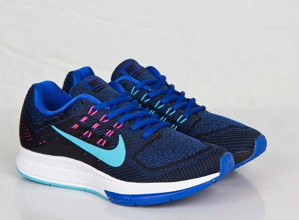 Nike Air Zoom Structure 18